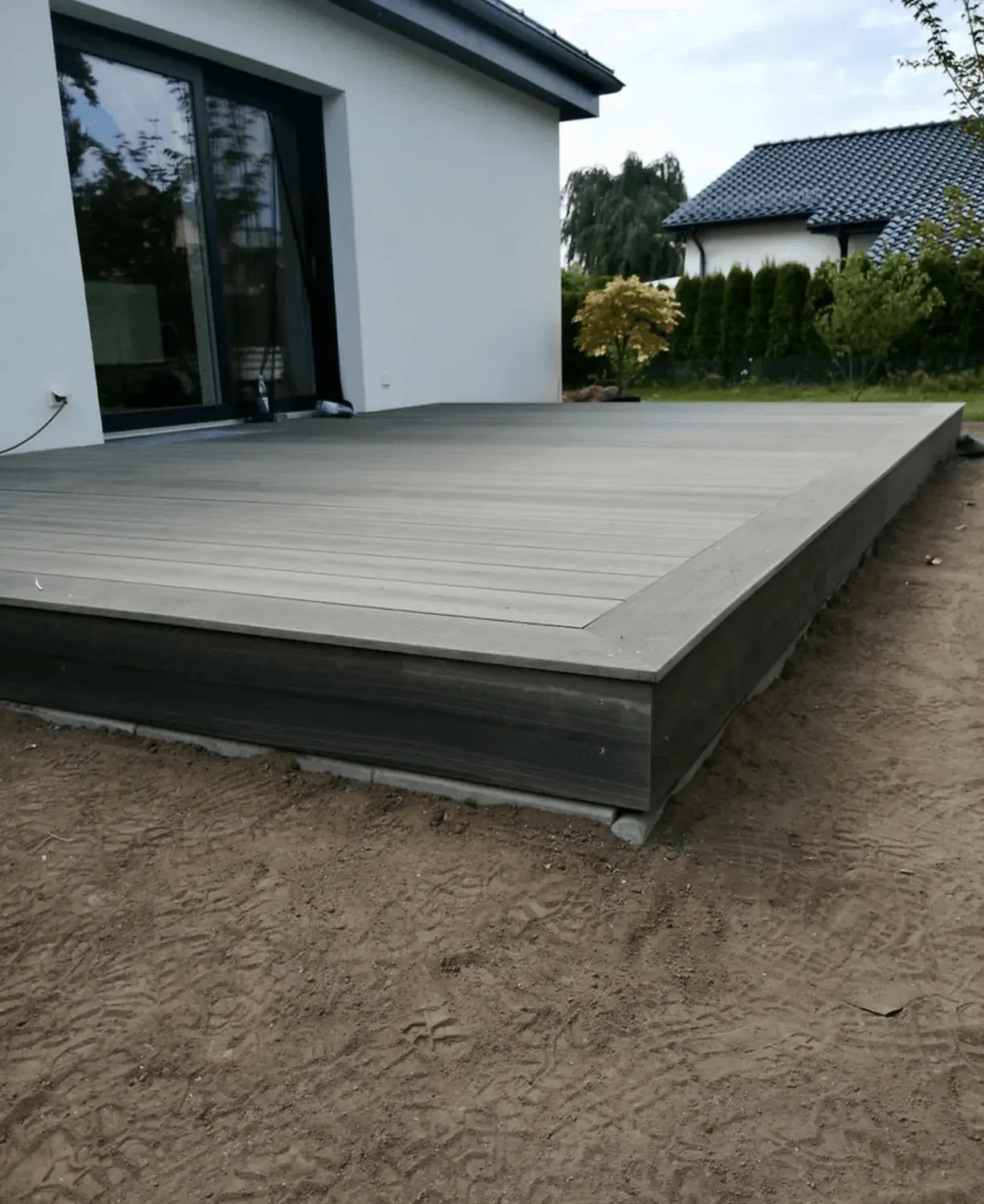 Terrassen - Hartholz Zimmerei & Dachdeckerei
